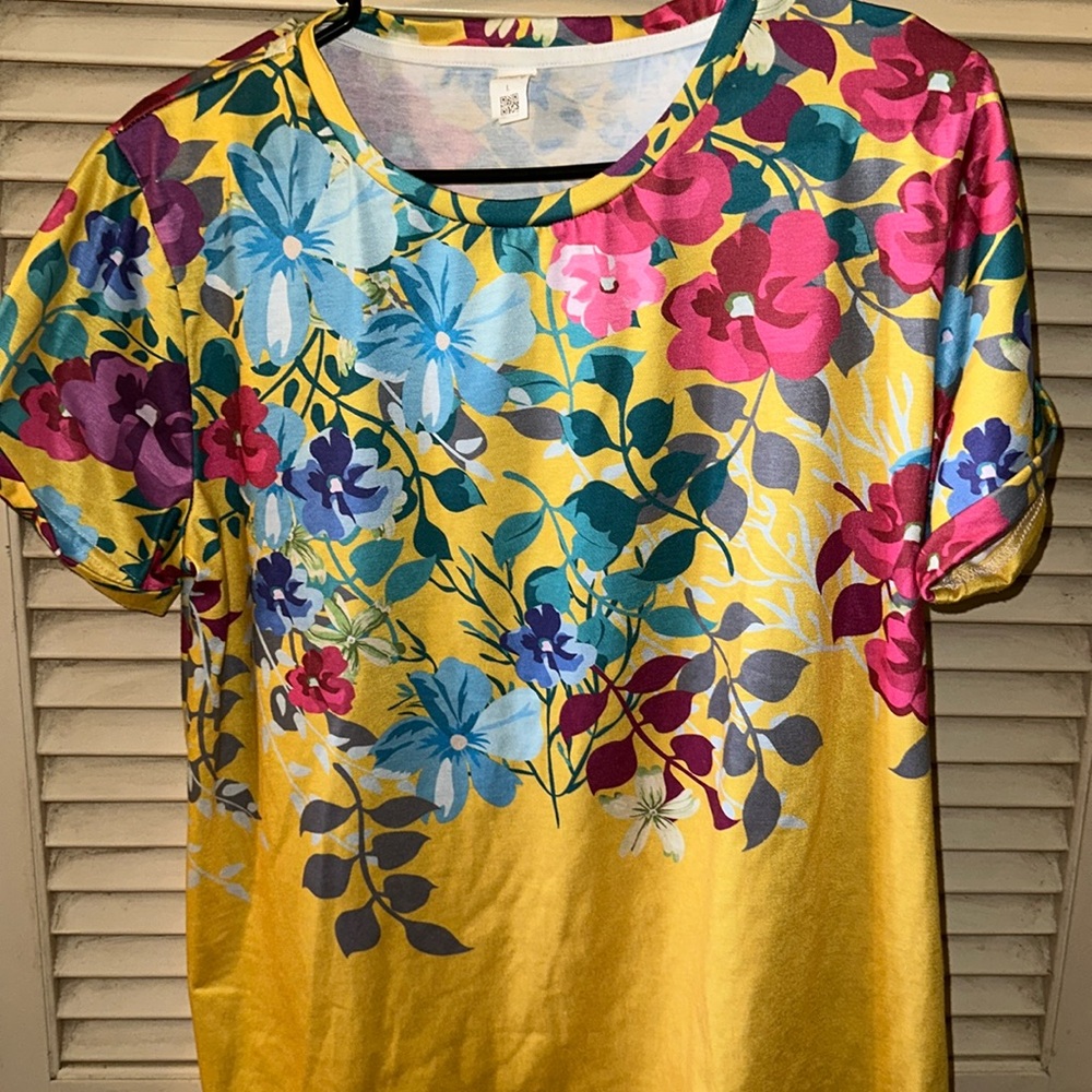 Pixie lady Yellow cuffed short sleeve top with vivid florals- Spring /Summer